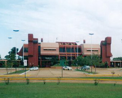 Aeropuerto Libertador General José de San Martín,  se encuentra ubicado a 15 km del centro de la ciudad. Cuenta con una terminal de pasajeros organizada en tres niveles. Dos para uso de pasajeros y un tercer nivel que alberga el sector operativo y administrativo, posee una superficie de 6,700 m² aproximadamente.