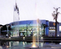 Duty Free Shop, de Puerto Iguazú, está abierto todo el año de 10 a 21 horas y esta ubicado sobre Ruta 12 Km 1.645 - Paso de Frontera, en Puerto Iguazú - Misiones